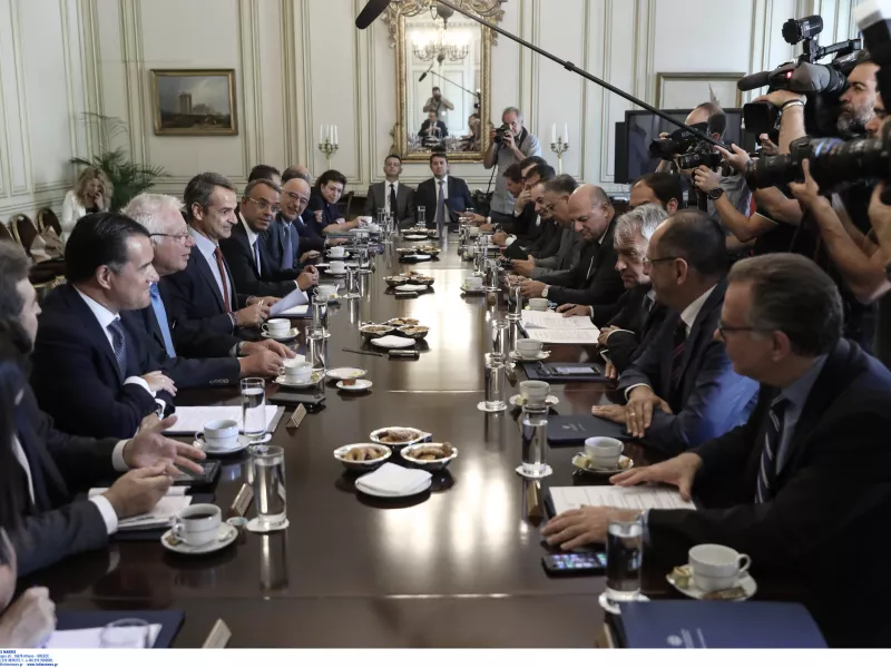 Σχεδιασμός και συντονισμός ή ακτιβισμός για τους υπουργούς;