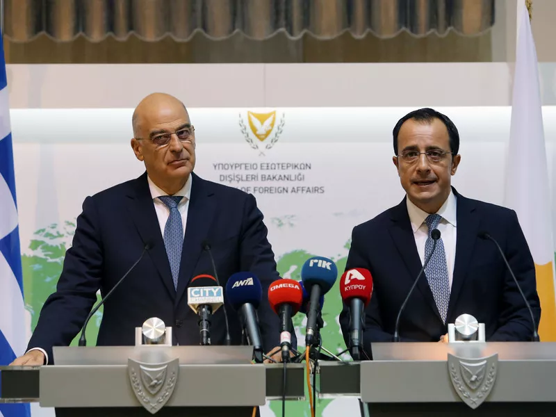  Ηχηρό μήνυμα  Δένδια από τη Λευκωσία: Η Κύπρος δεν είναι μόνη