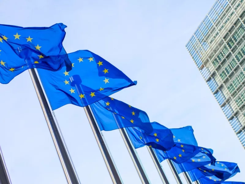 ΕΕ: Η Γαλλία σχεδιάζει να ασκήσει βέτο στις διαπραγματεύσεις με Αλβανία- Βόρεια Μακεδονία