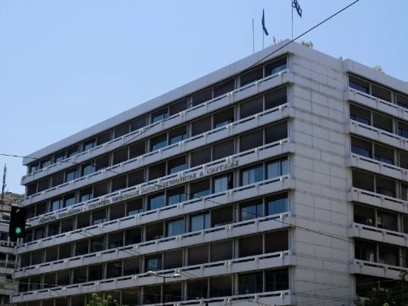 Αυτά είναι τα νέα μέτρα στήριξης εργαζομένων και επιχειρήσεων λόγω Covid  (λίστα με ΚΑΔ)
