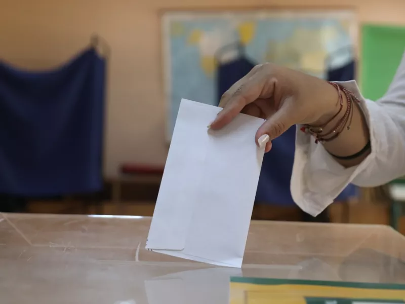 Το δίλημμα των φθινοπωρινών εκλογών και το μεγάλο πακέτο ελαφρύνσεων 