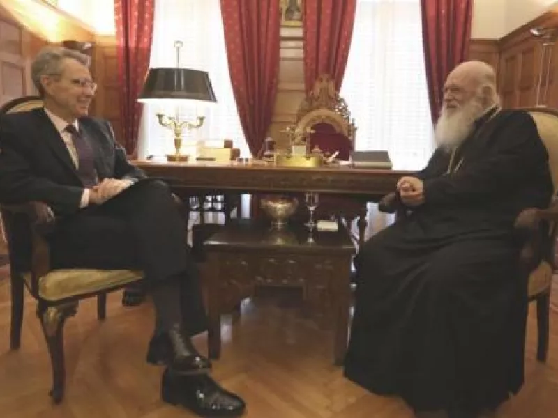 Ιερώνυμος για προσφυγικό: Η Ελλάδα δέχεται έναν συνεχή εκβιασμό από την Τουρκία 
