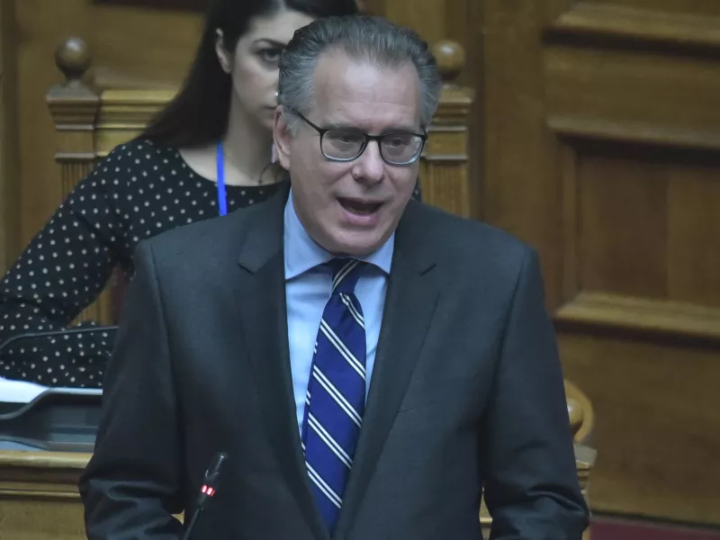 Βουλή: Τη μετάβαση αντιπροσωπείας βουλευτών στο Κίεβο προτείνει ο Γιώργος Κουμουτσάκος  
