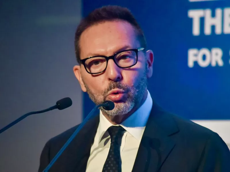 Στουρνάρας: Ανάπτυξη 3,8% και πληθωρισμό 5,2% για το 2022 προβλέπει η Τράπεζα της Ελλάδος 