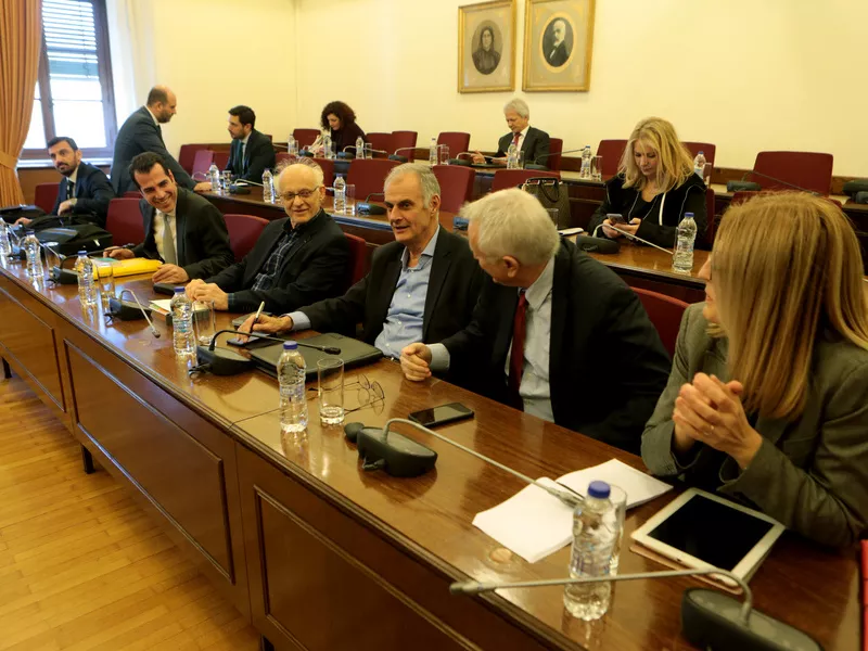 Νίκος Μανίας: Διαψεύδω κατηγορηματικά το θέμα των χρημάτων και τα περί σακιδίου Φρουζή