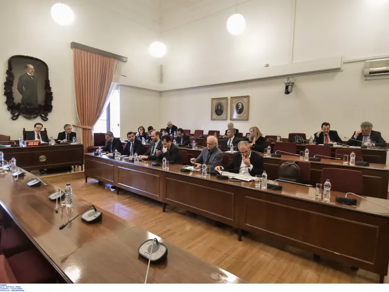 Μάχη «χαρακωμάτων» στην Προανακριτική για τους άφαντους «Σαράφη» -«Κελέση»