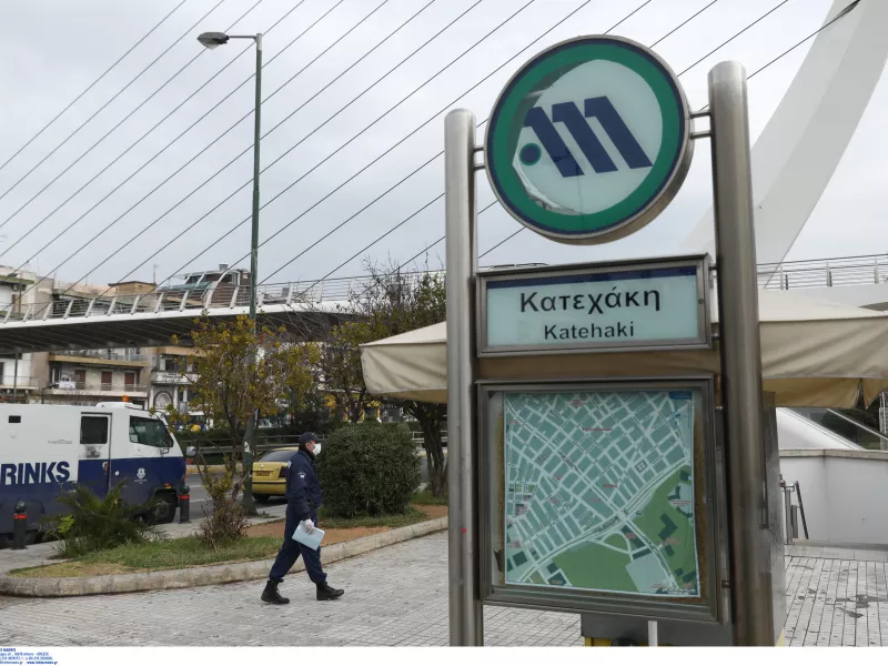 Κορωνοϊός: «Βοηθοί επιβατών» σε 45 σταθμούς του μετρό - Οι 5 κανόνες για επιβάτες