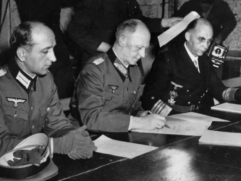 Γερμανία 75 χρόνια μετά την ήττα των ναζί: Διδάγματα για ένα ντροπιασμένο έθνος