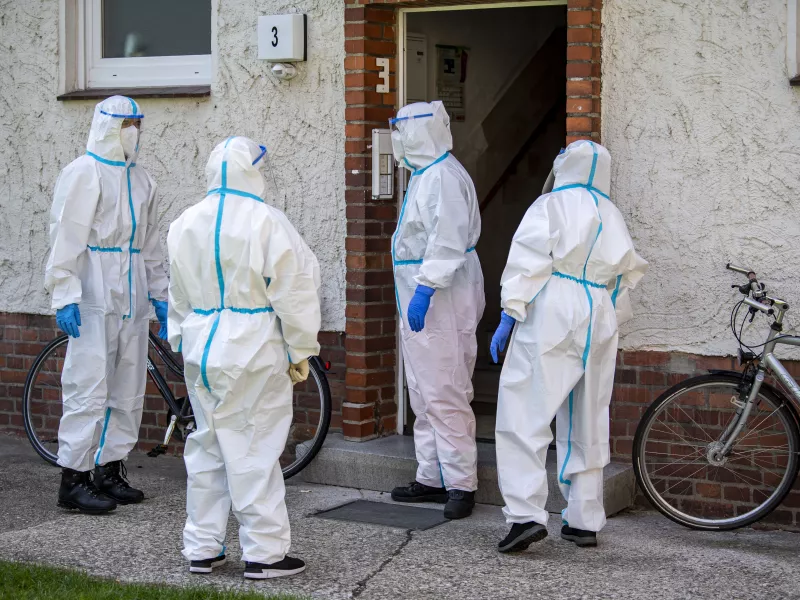 Προειδοποίηση 239 επιστημόνων: Ο κορωνοϊός μεταδίδεται με τον αέρα