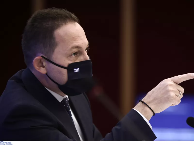 Πέτσας σε ΣΚΑΪ 100,3 για Μόρια: Σε κατάσταση έκτακτης ανάγκης η Μυτιλήνη