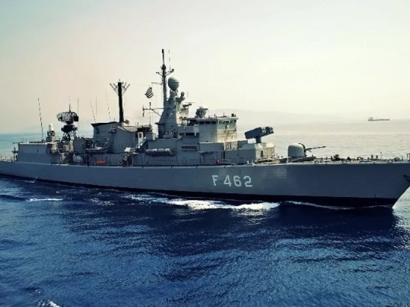 Παράταξη ελληνικών πολεμικών πλοίων κοντά στο Ορούτς Ρέις (χάρτης)