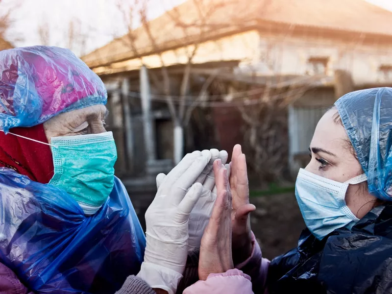 Μελέτη-ΗΠΑ: Διπλάσιος κίνδυνος λοίμωξης Covid-19 για τους ανθρώπους με άνοια