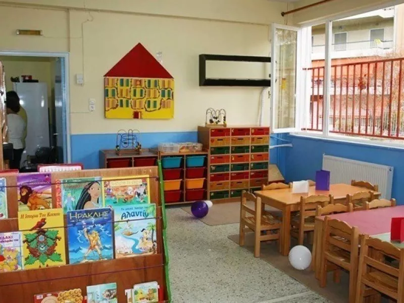 Παιδαγωγός στην Αλέξανδρούπουλη έκλεινε νήπια στην αποθήκη 