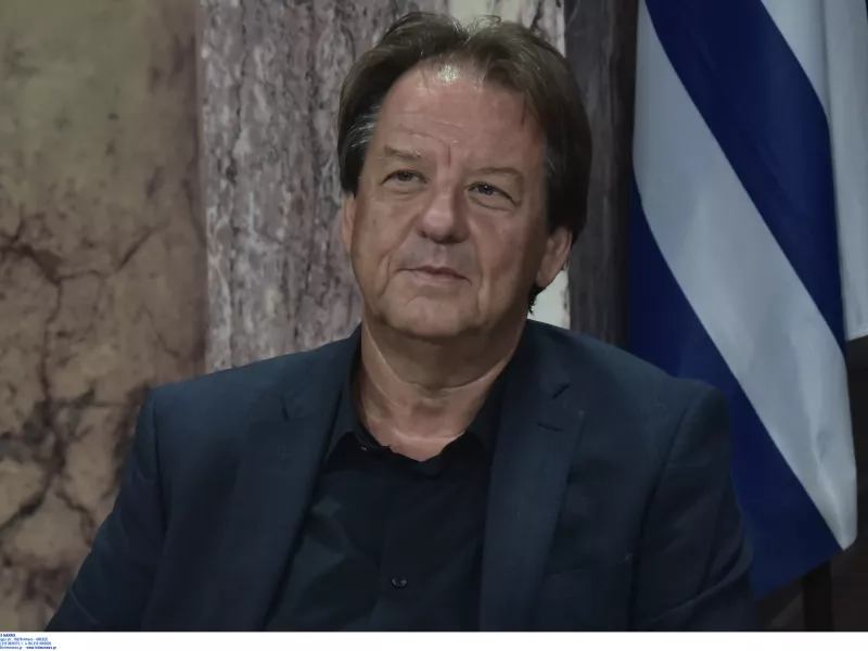 Γραβάνης- ΣΚΑΪ 100.3: 4 στους 10 ανεμβολίαστους θα μολυνθούν μέχρι τέλος του έτους 