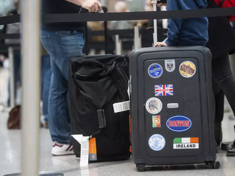 Πρόστιμο 5.000 λιρών για όποιον επιχειρήσει ταξίδι αναψυχής στο εξωτερικό από τη Βρετανία