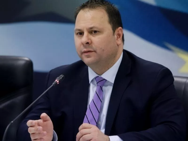 Σταμπουλίδης-ΣΚΑΪ 100,3: Σε καλά επίπεδα ο τζίρος της Κυριακής -Δικαιώθηκε η απόφαση του υπουργείου Ανάπτυξης
