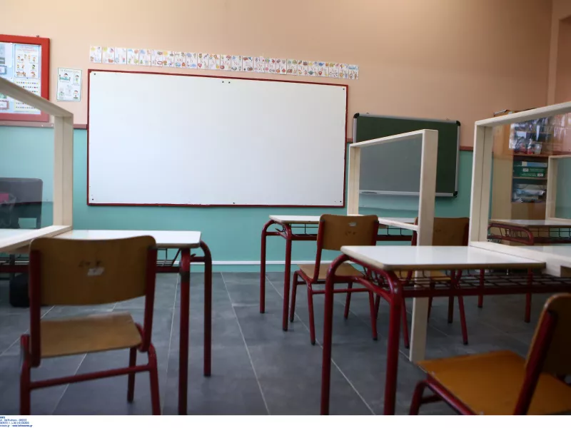 Με αυξημένους ελέγχους και νέα πρωτόκολλα, ανοίγουν σήμερα τα σχολεία