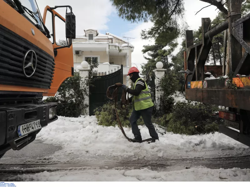 Ο Δήμος Χαλανδρίου μετακινεί σε ξενοδοχεία δημότες που παραμένουν χωρίς ρεύμα	