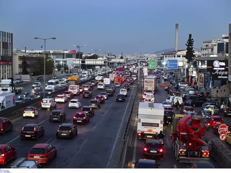 Αττική: Αυξημένη 50% η κυκλοφορία την 1η ημέρα lockdown σε σύγκριση με την 1η ημέρα lockdown του Μαρτίου 2020