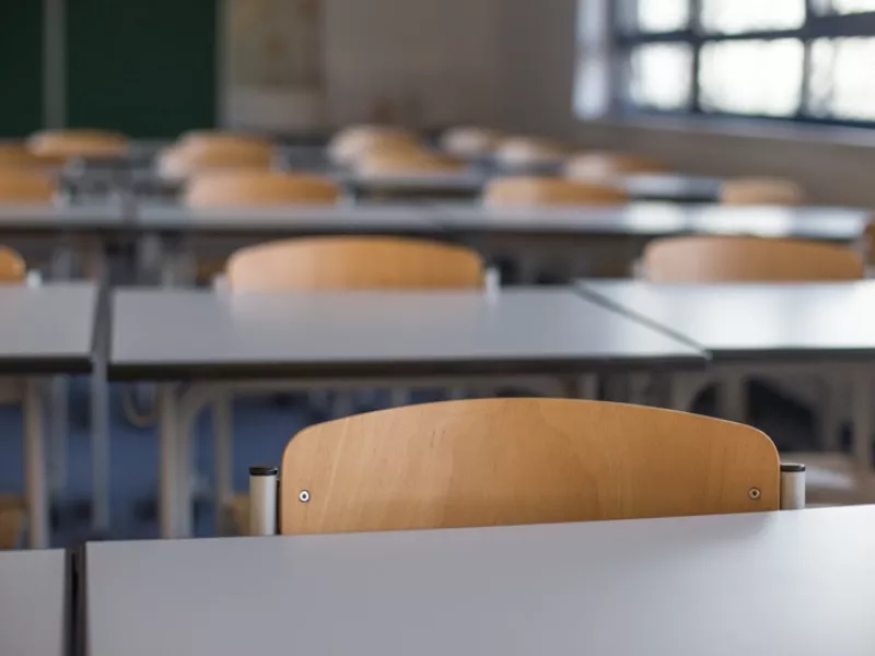Μελέτη-Σχολεία: Καθημερινός έλεγχος όσων ήρθαν σε επαφή με κρούσμα αντί για απομόνωση