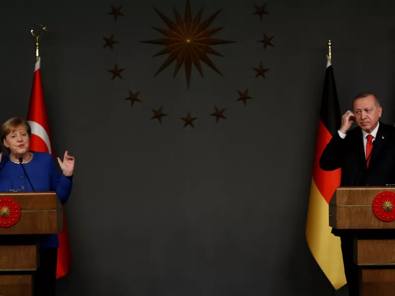 Έτσι αντιμετωπίζει το Βερολίνο την Τουρκία ενόψει πενταμερούς και διερευνητικών