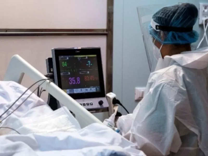 Κορωνοϊός-Ελλάδα: 704 διασωληνωμένοι, 6.260 κρούσματα, 89 νεκροί (πίνακες)