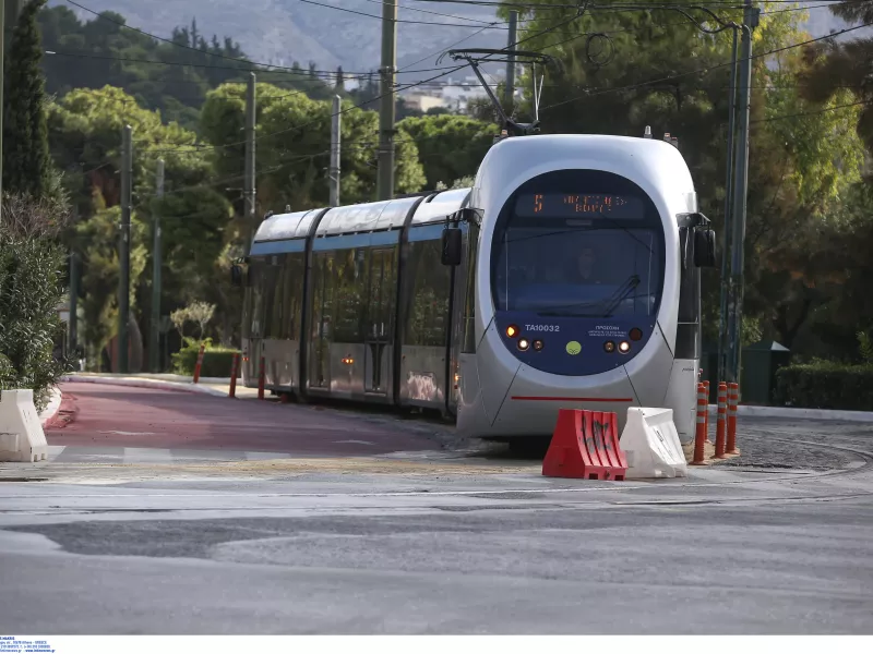 Μετρό και Τραμ:  Πώς θα κινηθούν αύριο και την 25η Μαρτίου