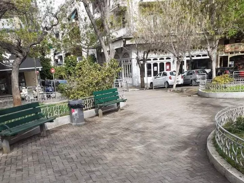 Κορωνοπάρτι Κυψέλη: 50 σακούλες σκουπίδια μάζεψε ο δήμος Αθηναίων - Το πριν και το μετά