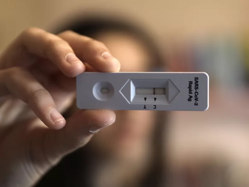 Self test: Στις 5 Μαΐου φτάνουν 2,5 εκατ. self test από Κίνα - Πόσα θα λάβει συνολικά η Ελλάδα