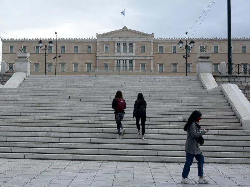 Δημοσκόπηση GPO: Προβάδισμα 8% της ΝΔ έναντι του ΣΥΡΙΖΑ