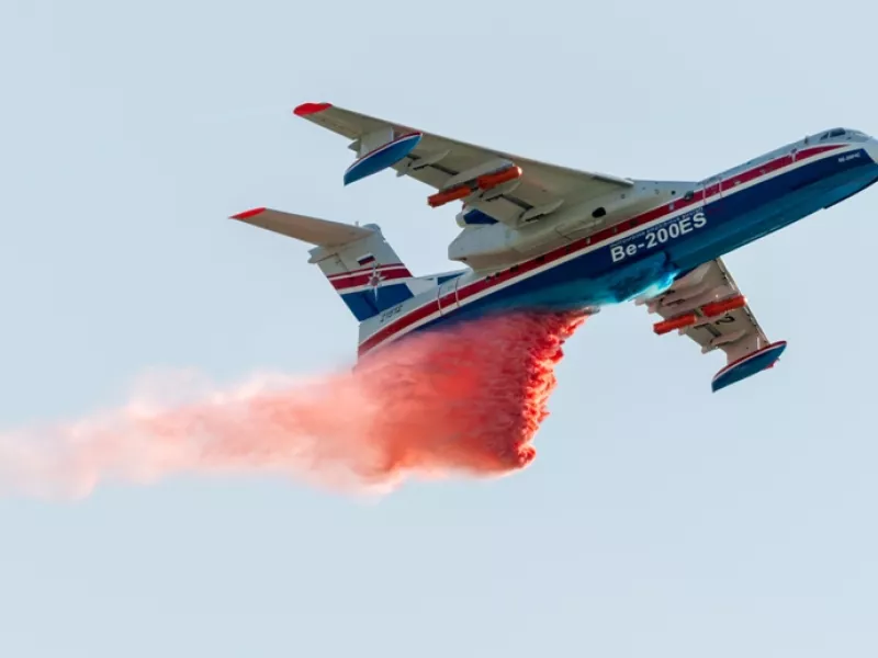 Δένδιας σε Λαβρόφ: Στείλε ένα ακόμα Beriev από τη Ρωσία
