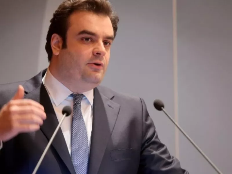 Πιερρακάκης: Ψηφιακά η ανανέωση αδειών οδήγησης μέχρι το τέλος του χρόνου