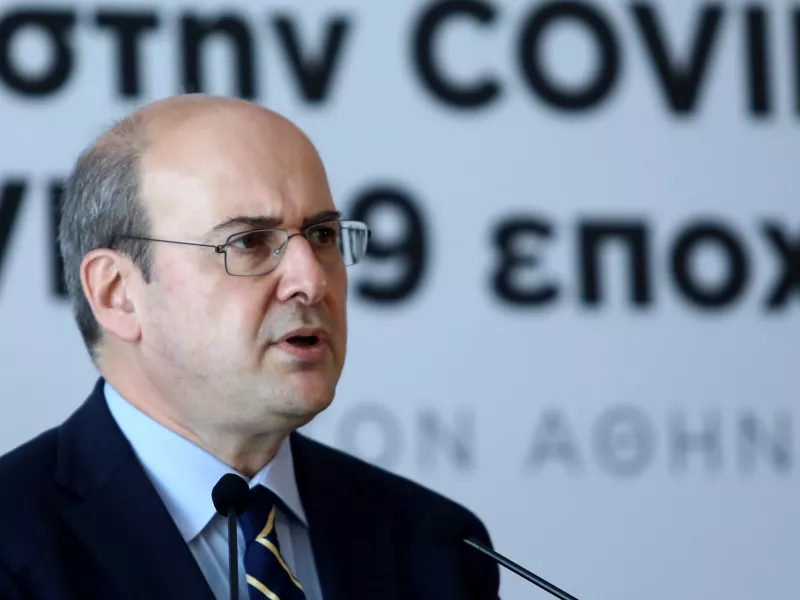 Χατζηδάκης σε ΣΚΑΪ 100,3: Σε λειτουργία η Γραμμή Εξυπηρέτησης του υπουργείου Εργασίας 