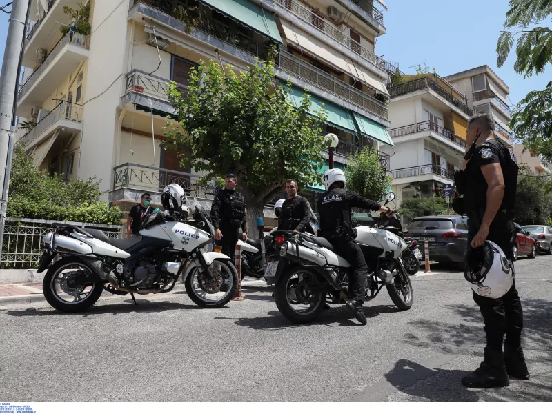 Δάφνη: Σκότωσε τη γυναίκα του και παραδόθηκε στις αρχές- Το χρονικό της άγριας δολοφονίας