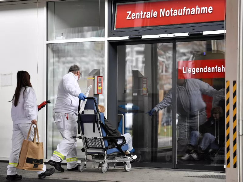 «Διχασμός» στη Γερμανία για τον υποχρεωτικό εμβολιασμό μετά τις αποφάσεις Ελλάδας, Γαλλίας, Ιταλίας