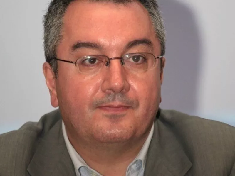 Ηπατίτιδα σε παιδιά: Ο Ηλίας Μόσιαλος εξηγεί τι μπορεί να προκαλεί την ασθένεια