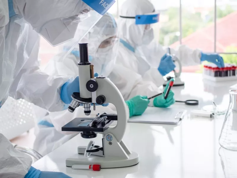 Πόσο σοβαρή νόσηση προκαλεί η μετάλλαξη Δέλτα στα παιδιά