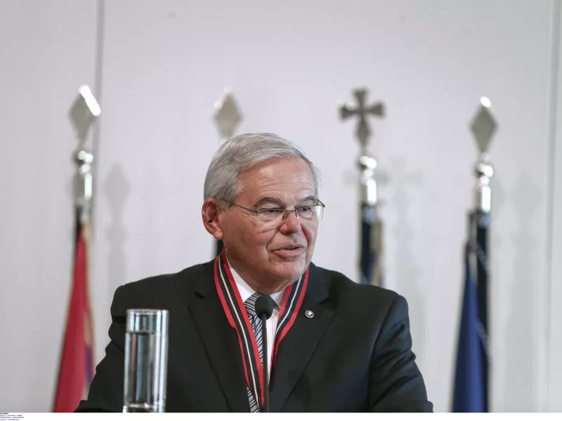 Μπομπ Μενέντεζ