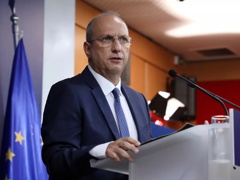 Προειδοποίηση Οικονόμου: Τι μπορεί να αλλάξει για όσους υγειονομικούς εμβολιαστούν μετά την Τετάρτη 