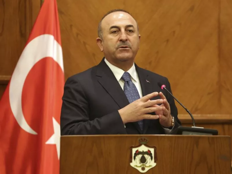 Τσαβούσογλου: Τουρκία και Αρμενία θα διορίσουν «ειδικούς απεσταλμένους» για την εξομάλυνση των σχέσεων