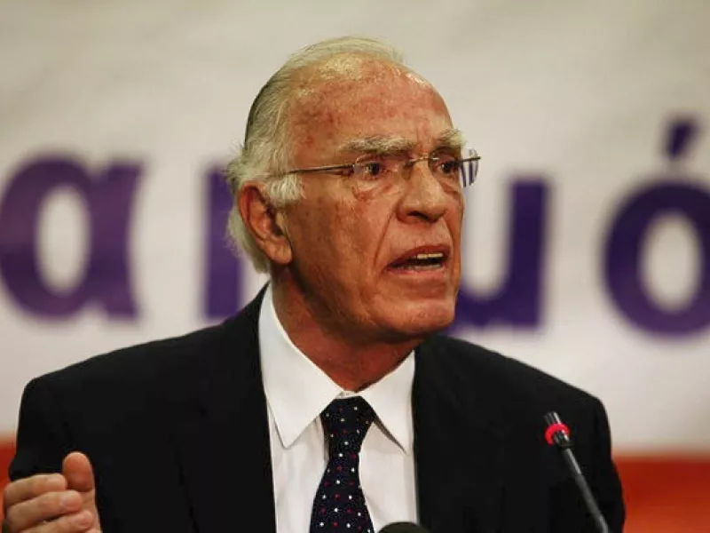 Ιατρικό ανακοινωθέν για τον Βασίλη Λεβέντη: Κρίσιμη η κατάσταση της υγείας του 