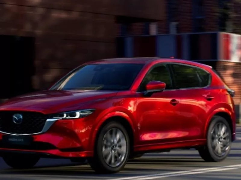Η Mazda με το σύστημα 4κίνησης i-Activ all-wheel-drive εξασφαλίζει ιδανική σταθερότητα στην οδήγηση