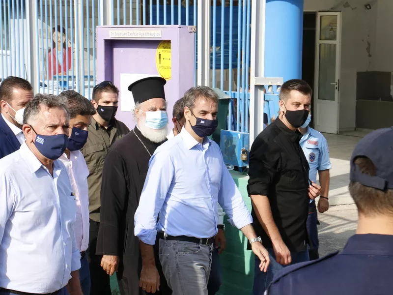 Μητσοτάκη-Κρήτη: Ενισχύσεις 20.000 ευρώ και απαλλαγή από τον ΕΝΦΙΑ για τους σεισμόπληκτους 