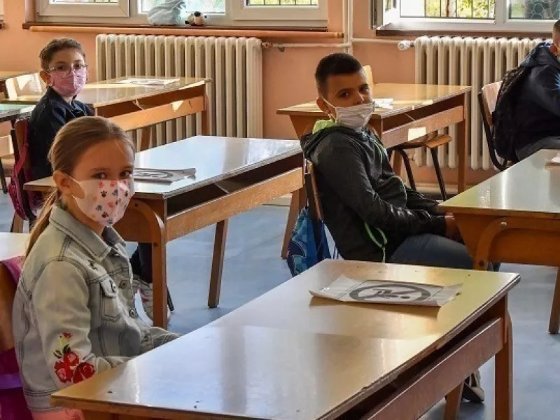 Χωρίς τεστ, αλλά με μάσκες επιστρέφουν στα θρανία οι μαθητές- Τι θα γίνει σε περίπτωση κρούσματος 