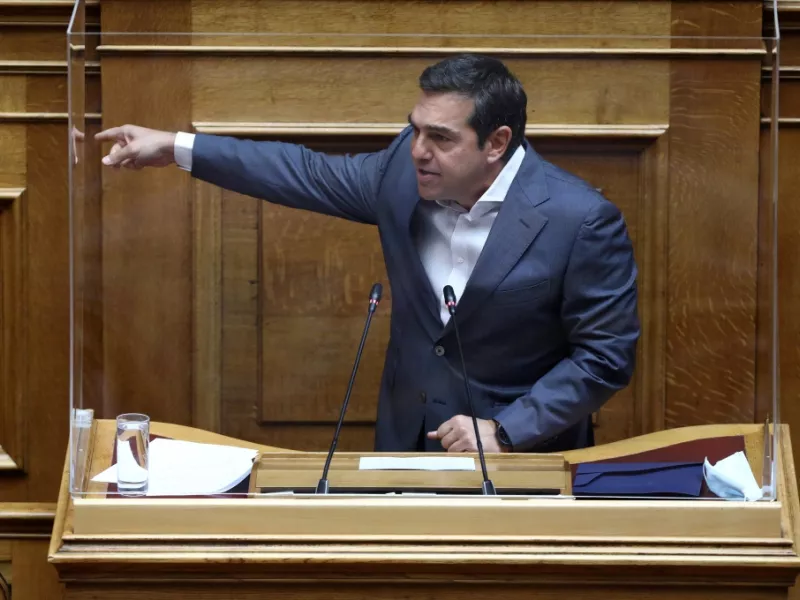 Πρόταση μομφής κατά της κυβέρνησης κατέθεσε ο Αλέξης Τσίπρας