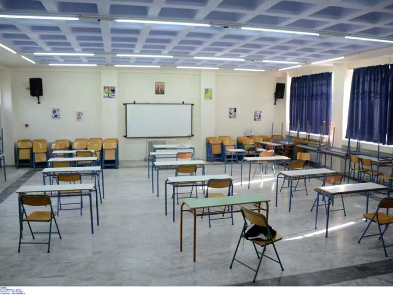 Μακρή σε ΣΚΑΪ: Αν τα πρωτόκολλα χρειαστεί να τροποποιηθούν με εισήγηση της Επιτροπής θα το κάνουμε 
