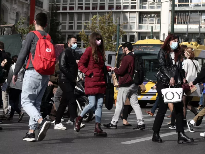Σταθερή πορεία προς αποκλιμάκωση με κυριαρχία της «Όμικρον» – Παραμένουν ψηλά τα κρούσματα