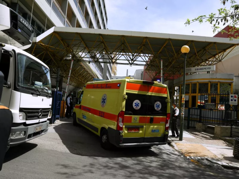 Αργή αποκλιμάκωση των σκληρών δεικτών- Κυριαρχία της Όμικρον και στις νοσηλείες