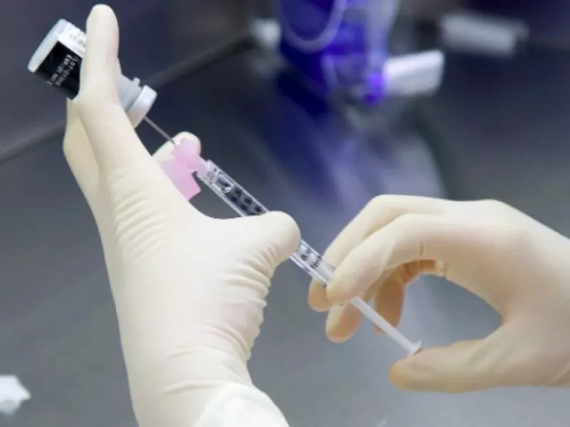 ΕΜΑ: Δεν έχουμε επαρκή στοιχεία για χορήγηση 4ης δόσης στον γενικό πληθυσμό (vid)