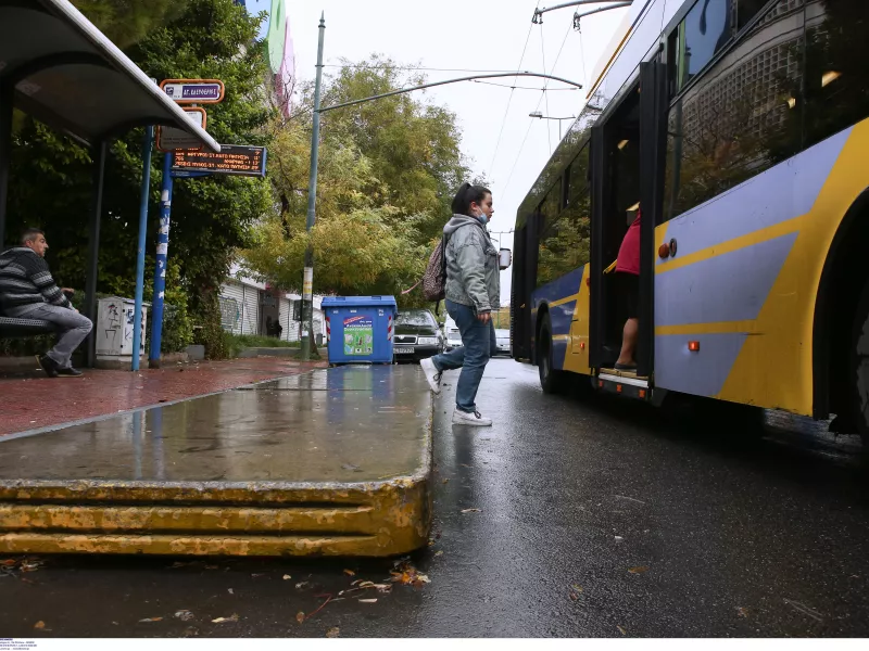 Πώς κινούνται τα ΜΜΜ στην Αθήνα- Τα δρομολόγια που αποκαταστάθηκαν και οι γραμμές με προβλήματα
